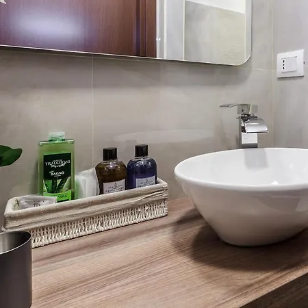 Milanrentals - Capri Apartment *